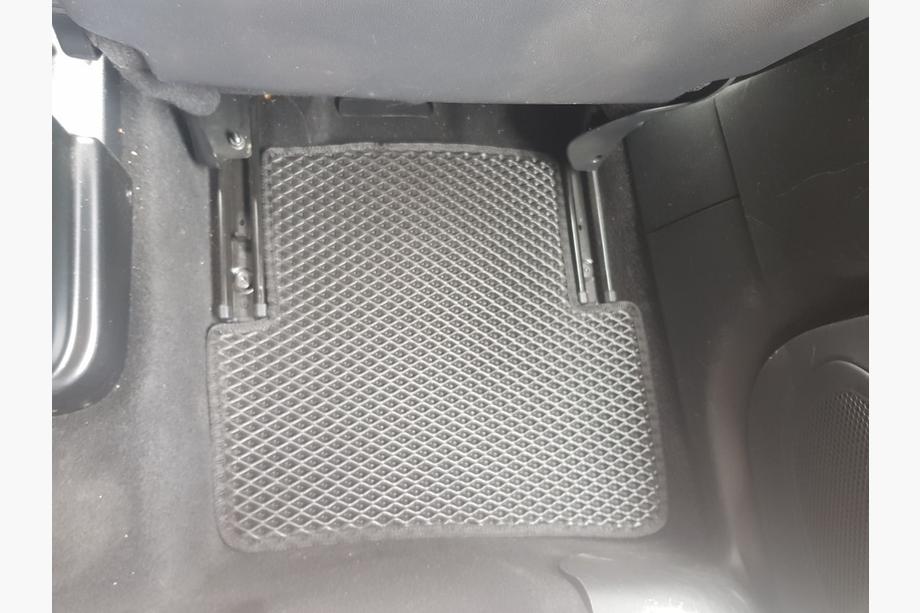 Renault Captur 2013–2019 EVA autokoberce (černé) Fotografie 9