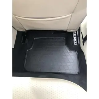 Gumové autokoberce do interiéru pro E-Golf (4 ks, Stingray Premium) fotografie 3