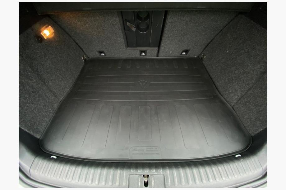 Volkswagen Tiguan 2007–2016 Gumová vana do kufru (Stingray) Image