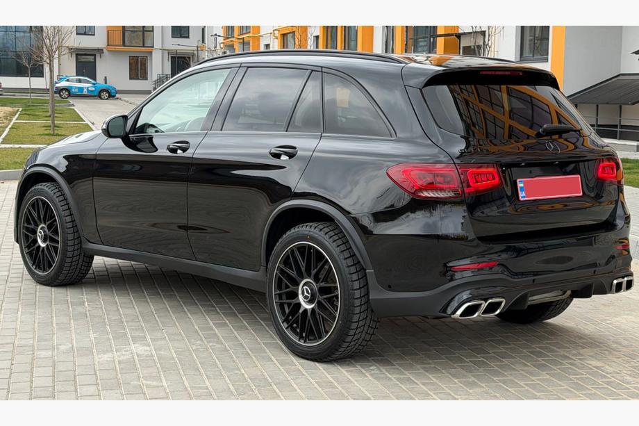 Mercedes GLC X253 2015–2022 Sada bodykitu 2020-2022 (AMG GLC63) Fotografie 5
