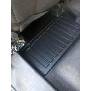 Gumové autokoberce Stingray 3D (5 ks, polyuretan) Opel Zafira B 2005–2011 fotografie 3