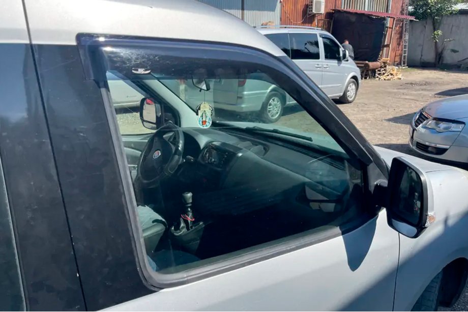 Opel Combo 2012–2018 Ofuky oken (2 ks, HIC) Image