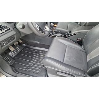 Gumové autokoberce Stingray 3D (5 ks, polyuretan) Renault Megane III 2009–2016 fotografie 2