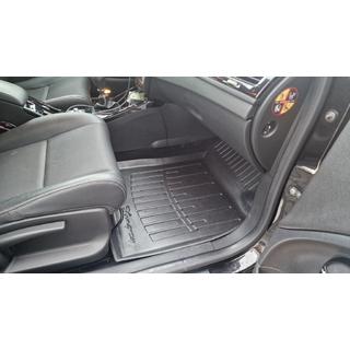 Gumové autokoberce Stingray 3D (5 ks, polyuretan) Renault Megane III 2009–2016 fotografie 3