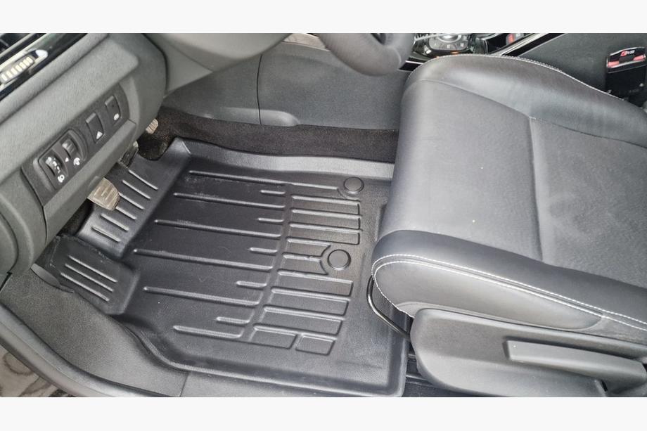 Renault Megane III 2009–2016 Gumové autokoberce Stingray 3D (5 ks, polyuretan) Image