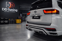 Toyota Land Cruiser 300 2021– Sada bodykitu VXR fotografie 5