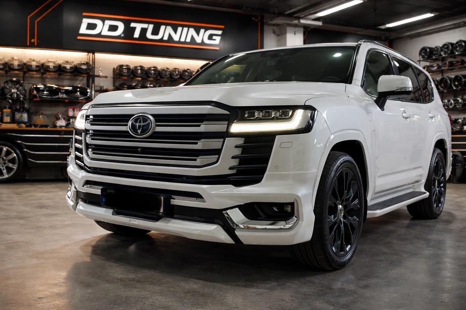Toyota Land Cruiser 300 2021– Sada bodykitu VXR Image