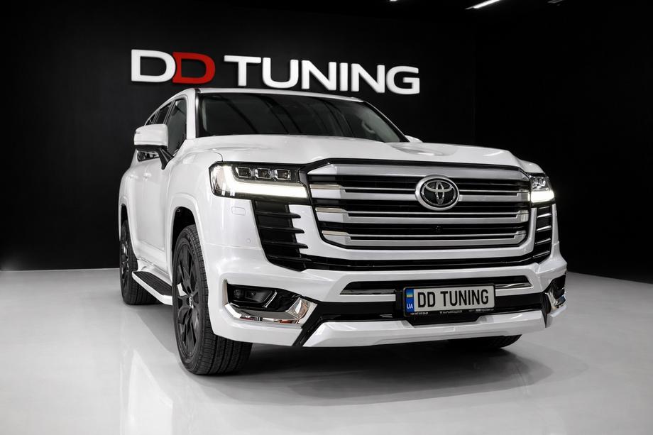 Toyota Land Cruiser 300 2021– Sada bodykitu VXR Fotografie 2