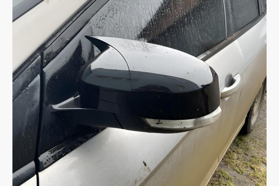 Ford Focus II 2008–2011 Kryty zrcátek BMW-Style (2 ks) Image