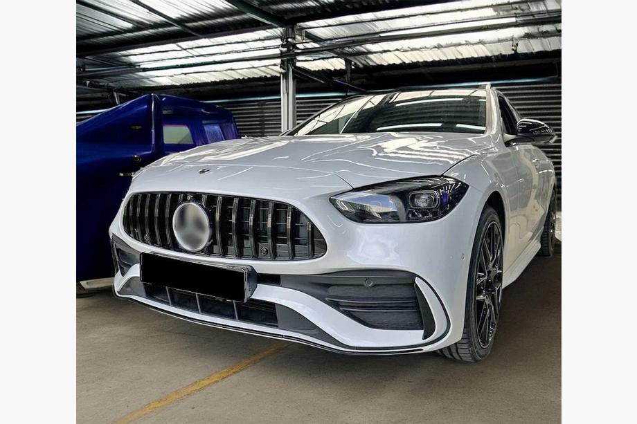 Mercedes C-class W206 2022– Přední maska chladiče GT Panamericana (pro AMG-Line) Image