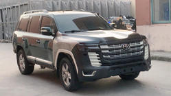 Toyota Land Cruiser 200 2007–2021 Restylingový kit pro LC 300 High-Line (V1) fotografie 2