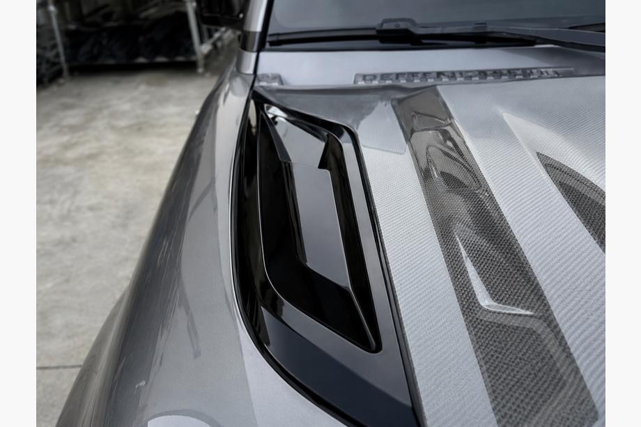 Land Rover Defender 2019– Kryty ventilačních otvorů kapoty (2 ks) Image