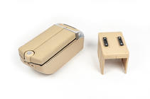 Univerzální středová loketní opěrka s USB (béžová) fotografie 3