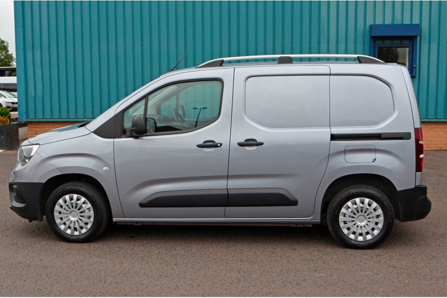 Toyota Proace City 2016– Střešní ližiny Skyport (šedé) Krátký rozvor Fotografie 6