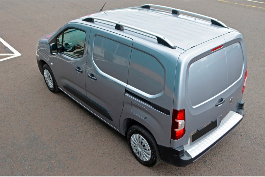 Toyota Proace City 2016– Střešní ližiny Skyport (šedé) Krátký rozvor Fotografie 4