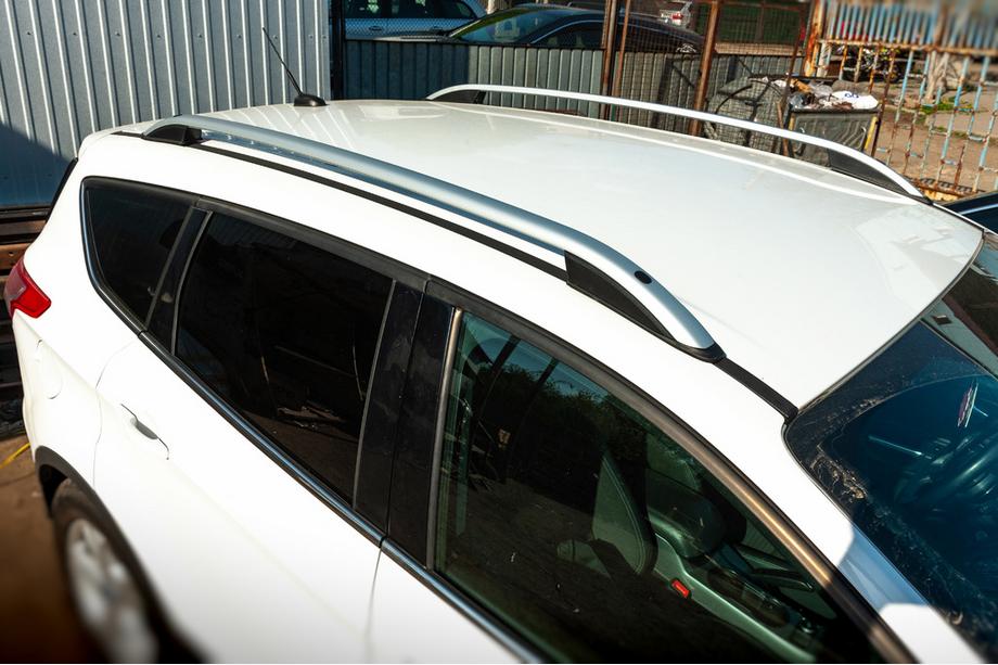 Ford Kuga/Escape 2013–2019 Střešní ližiny Skyport (šedé) Image