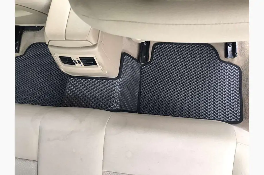 BMW řady 3 E90/E91 2005–2011 EVA autokoberce (černé) Fotografie 7