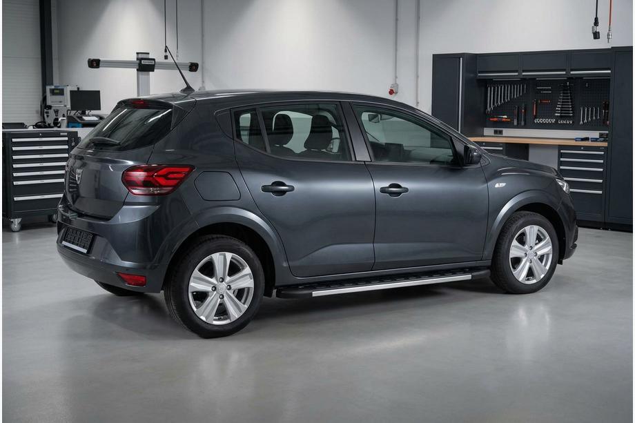 Dacia Sandero 2021– Boční nášlapy Duru (2 ks, hliník) Image