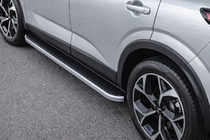Nissan Qashqai 2021– Boční nášlapy Tayga Grey (2 ks, hliník) fotografie 1