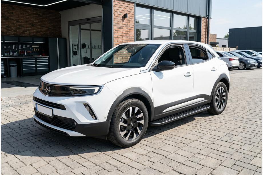 Opel Mokka 2021– Boční prahy Allmond Black (2 ks, hliník) Image