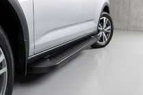 Volkswagen Caddy 2020– Boční prahy Allmond Black (2 ks, hliník) Maxi (dlouhý rozvor) fotografie 1