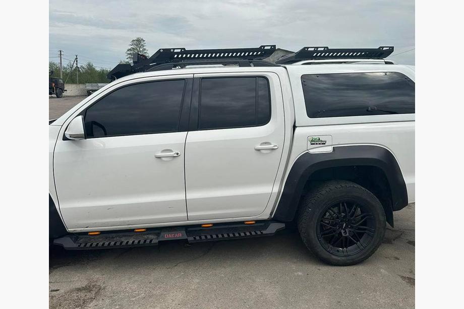 Volkswagen Amarok 2010–2022 Boční nášlapy Dakar V2 s LED (2 ks, kovové) Fotografie 6