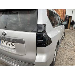 Zadní světla BlackEdition V3 (2017+, 2 ks) Toyota Land Cruiser Prado 150 2009–2023 fotografie 2