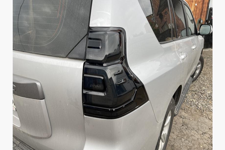 Toyota Land Cruiser Prado 150 2009–2023 Zadní světla BlackEdition V3 (2017+, 2 ks) Image