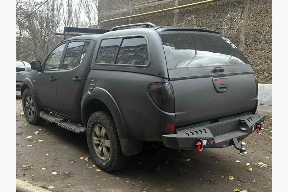 Mitsubishi L200 2006–2015 Zesílený zadní nárazník Dakar V1 (2010-2015) Fotografie 1