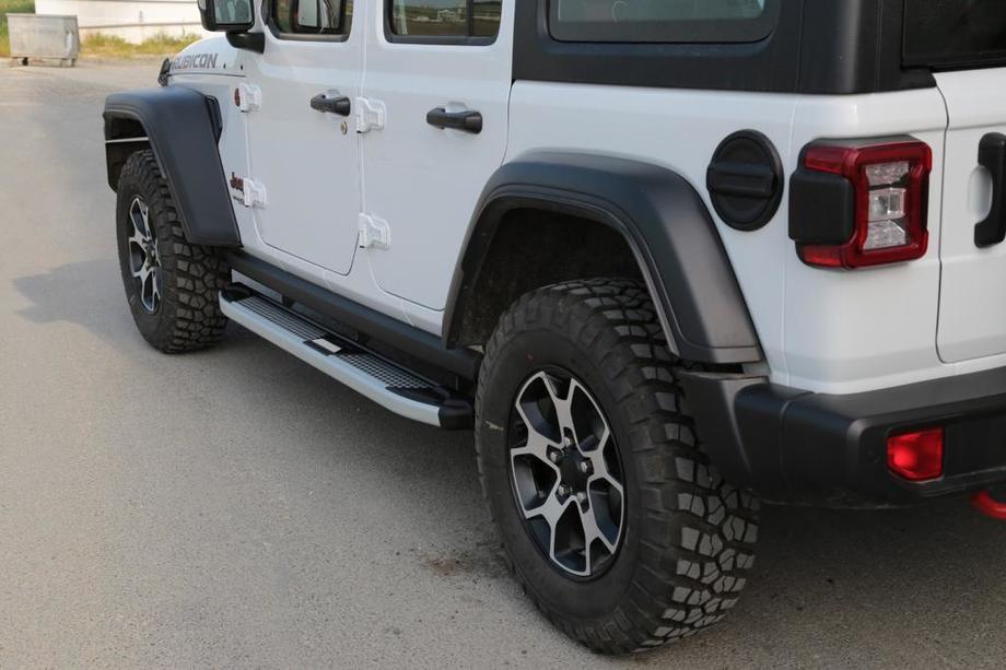 Jeep Wrangler 2018– Boční nášlapy Mevsim Grey (2 ks, hliník) Image