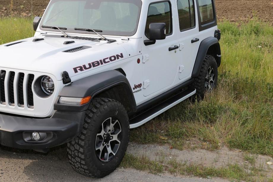 Jeep Wrangler 2018– Boční nášlapy Tayga Grey (2 ks, hliník) Image