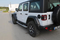 Jeep Wrangler 2018– Boční nášlapy Tayga V2 (2 ks, hliník) fotografie 1