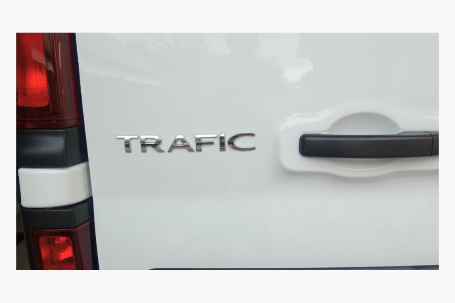 Renault Trafic 2015– Nápis Trafic 908900184R (247 mm x 31 mm) Image