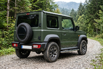 Suzuki Jimny 2018– Boční nášlapy Maydos V2 (2 ks, hliník) fotografie 1