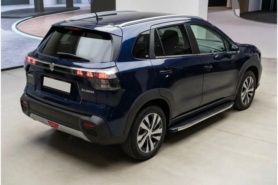 Suzuki SX4 S-Cross 2021– Boční nášlapy BlackLine (2 ks, hliník) Image
