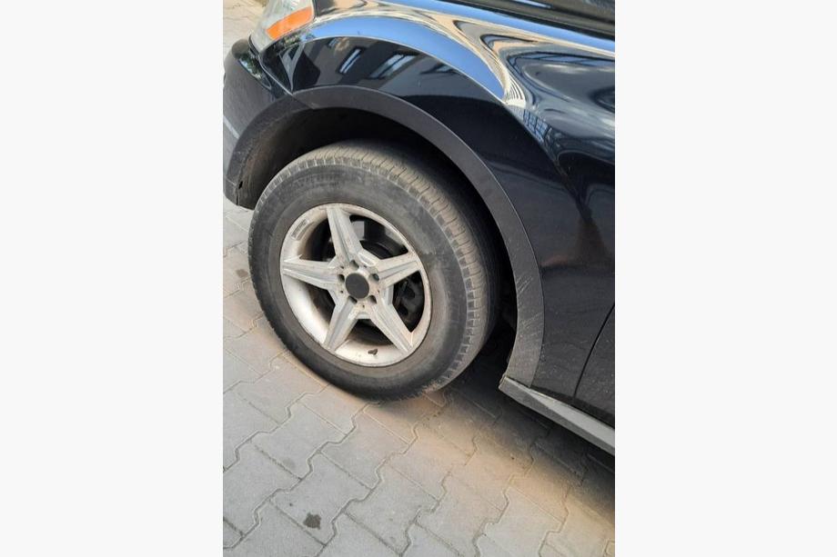 Mercedes ML W164 2005–2011 Lemy blatníků (sada 4 ks, černé, ABS plast) Fotografie 3
