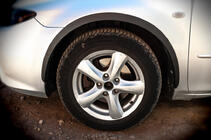 Mazda 6 2003–2008 Lemy blatníků (SD-SW) (4 ks, černé, ABS plast) fotografie 1