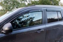 Jeep Compass 2006–2016 Ofuky oken (4 ks, HIC) fotografie 1