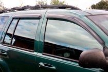 Jeep Grand Cherokee WJ 1999–2004 Ofuky oken (4 ks, HIC) fotografie 3