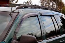 Jeep Grand Cherokee WJ 1999–2004 Ofuky oken (4 ks, HIC) fotografie 4