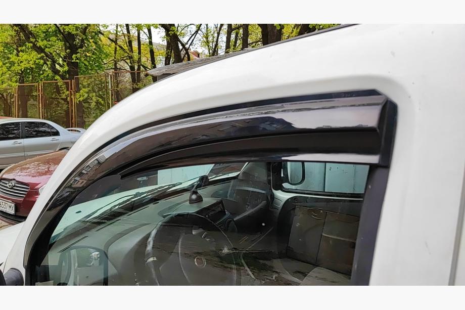 Fiat Doblo I 2005–2010 Deflektory oken (2 ks, Sunplex Sport) Image
