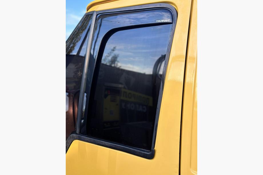 Ford Transit 2000–2014 Ofuky oken G-typ (2 ks, Sunplex Sport) Image