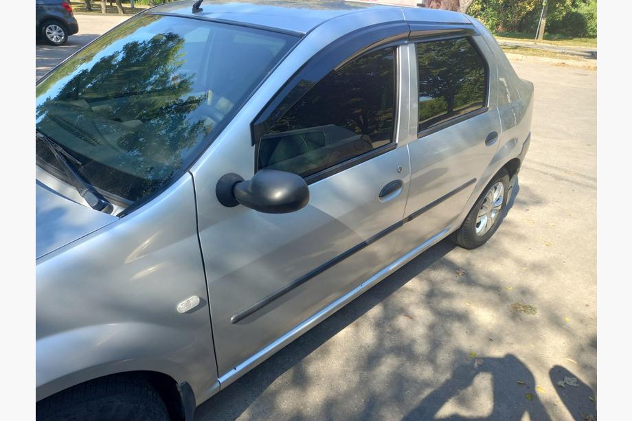 Dacia Logan I 2008–2012 Ofuky oken (4 ks, Sunplex Sport) Image