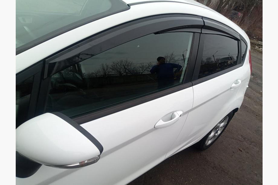 Ford Fiesta 2008–2017 Ofuky oken (4 ks, Sunplex Sport) Fotografie 1