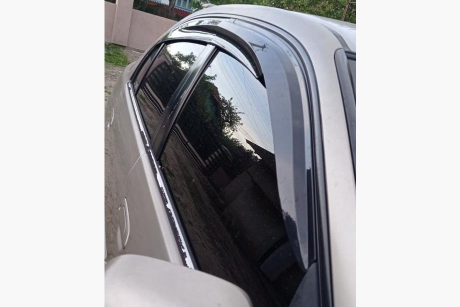 Honda Civic Sedan VII 2001–2006 Ofuky oken (4 ks, Sunplex Sport) Fotografie 6