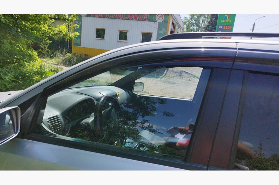 Kia Sorento I BL 2002–2009 Ofuky oken (4 ks, Sunplex Sport) Fotografie 5