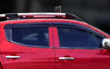 Mitsubishi L200 2006–2015 Ofuky oken (4 ks, Sunplex Sport) fotografie 5