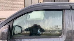 Nissan Navara 2006–2015 Ofuky oken (4 ks, Sunplex Sport) fotografie 3