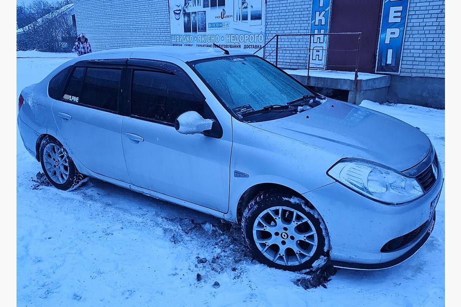 Renault Symbol 2008–2013 Ofuky oken (4 ks, Sunplex Sport) Fotografie 3