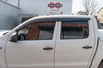 Volkswagen Amarok 2010–2022 Ofuky oken (4 ks, Sunplex Sport) fotografie 2